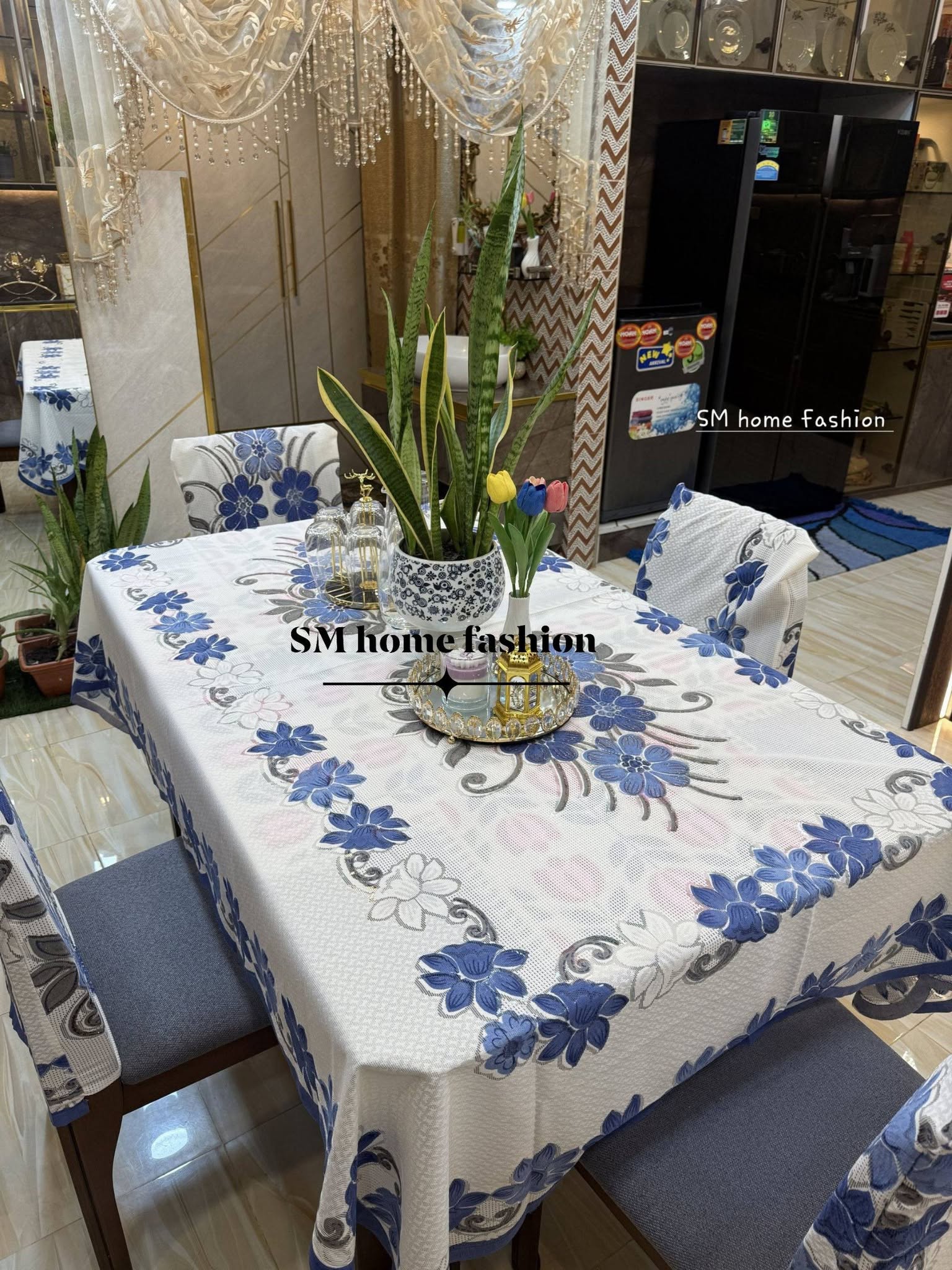 Premium Daisy Dining Table Cover (60x90 Inch)